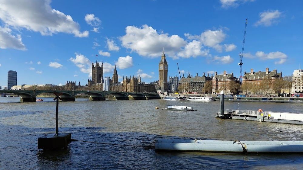 Life on the Thames : on location