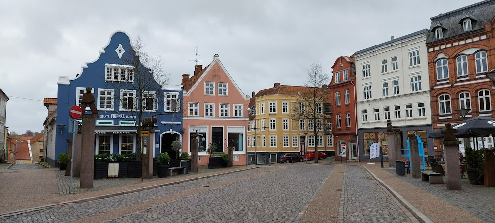 9. april : the streets around Møllepladsen, Sønderbro, and Convent Cemetery