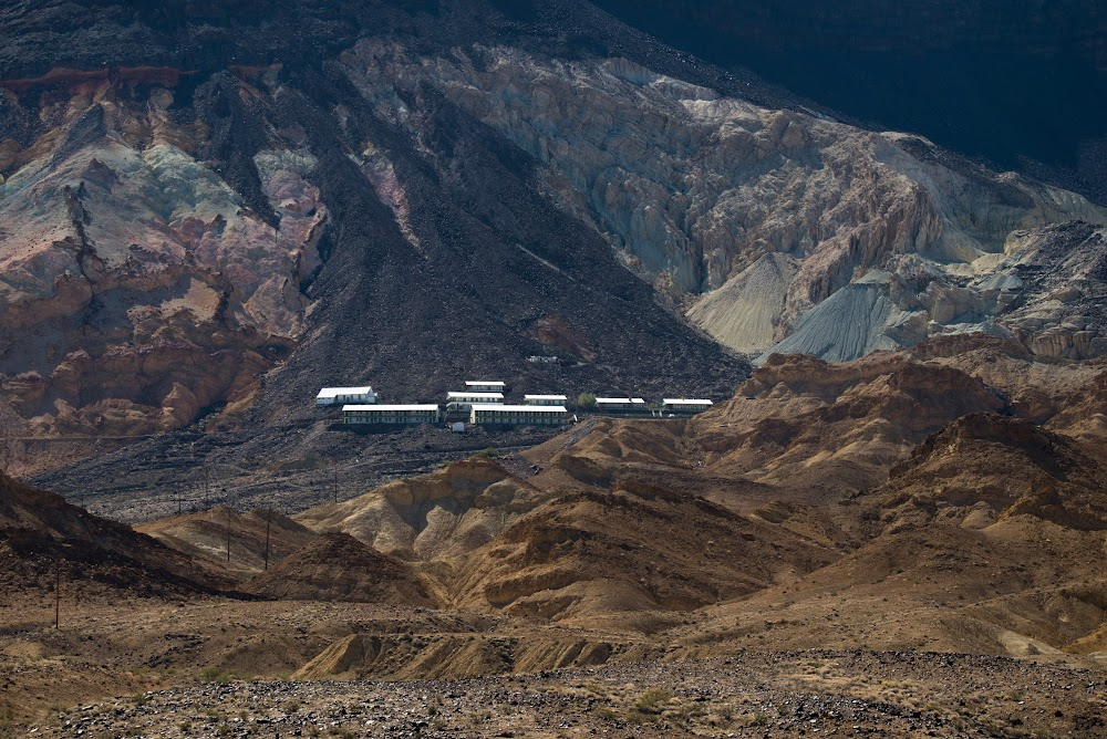 A Day in Death Valley : borax mining town