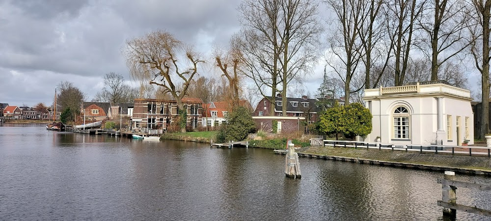 Oom Ferdinand en de toverdrank : Exterior