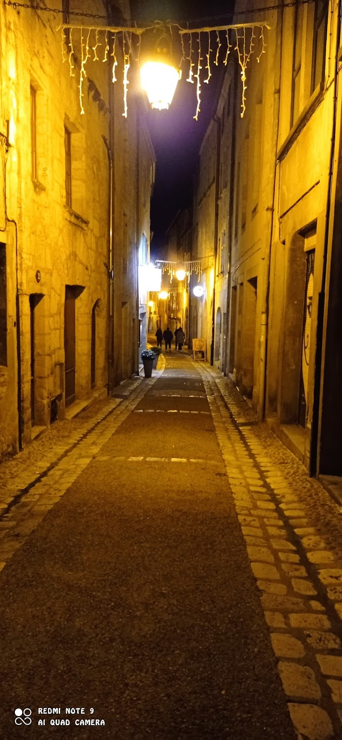 Amanda : David on his way to Léna's home in Périgueux