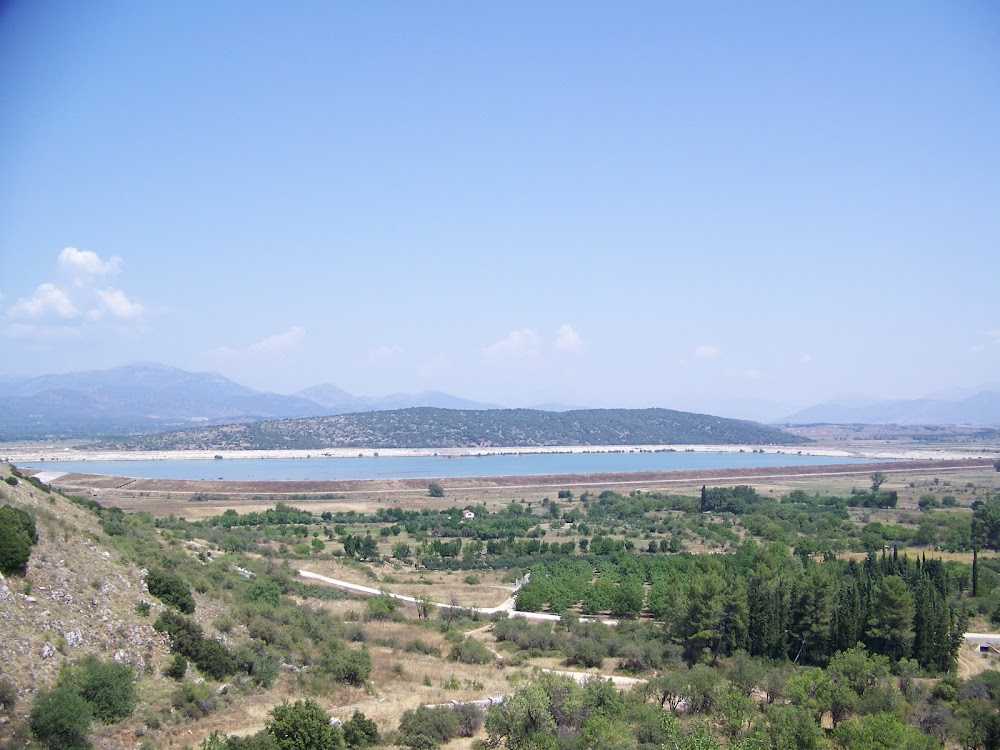 Arcadia, Champagne D'Orient : Artificial lake