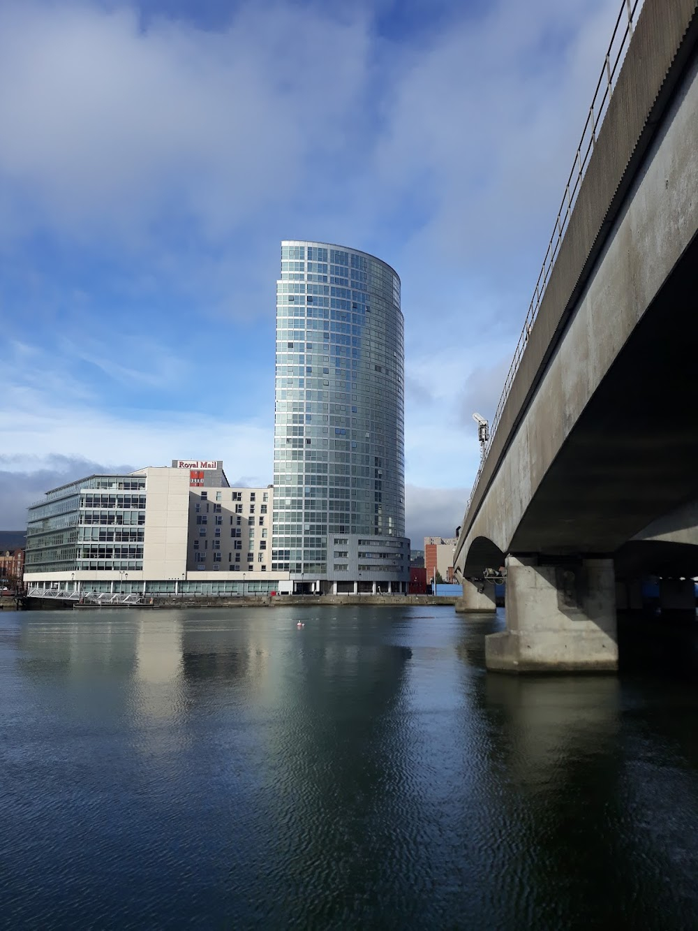 Bad Day for the Cut : Apartment block