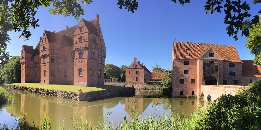 Kongeligt besøg : Castle