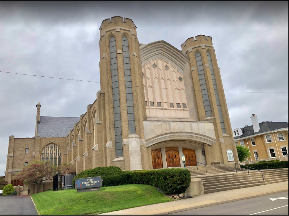 Battle Creek : Church in title sequence.