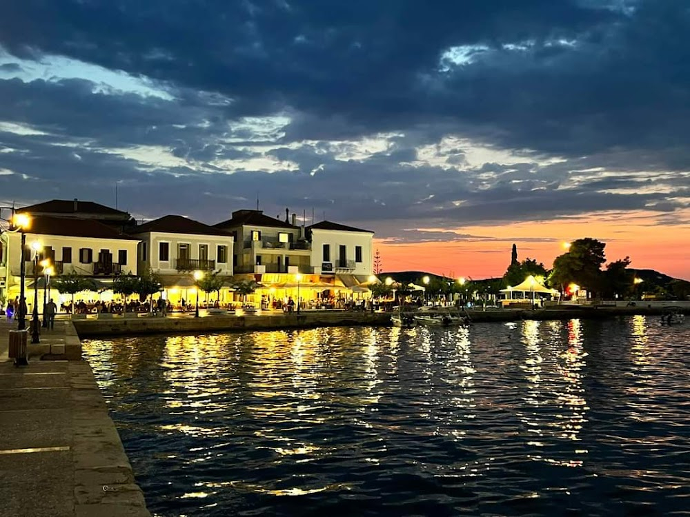 Before Midnight : Exterior scenes in The Venician Fort where Jesse and Celine take a walk