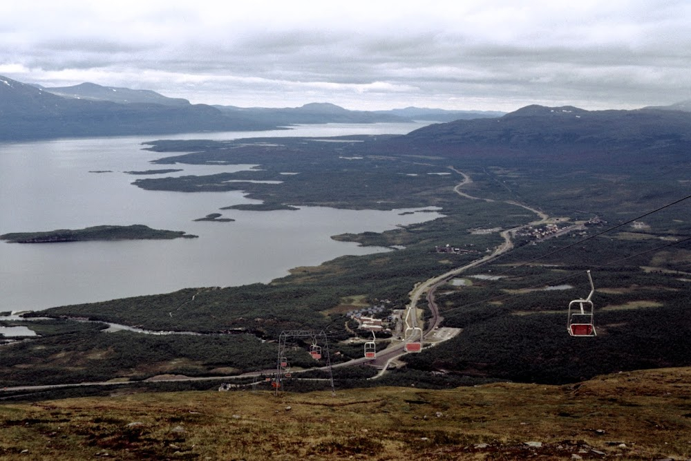 Berg-Ejvind och hans hustru : mountain scenery