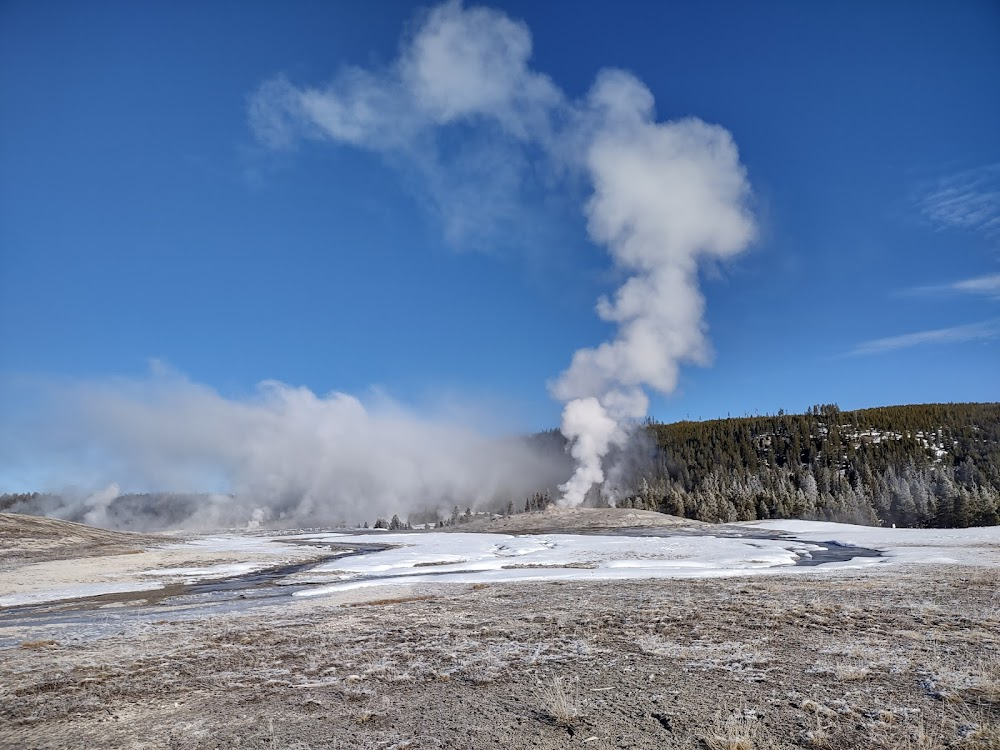 Yellowstone Park: 'Nature's Playground' : "the most phenomenal natural fountain in the world"