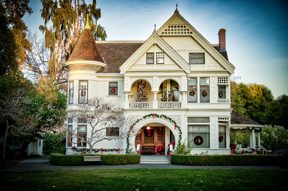 Blood Red : Collogero family home