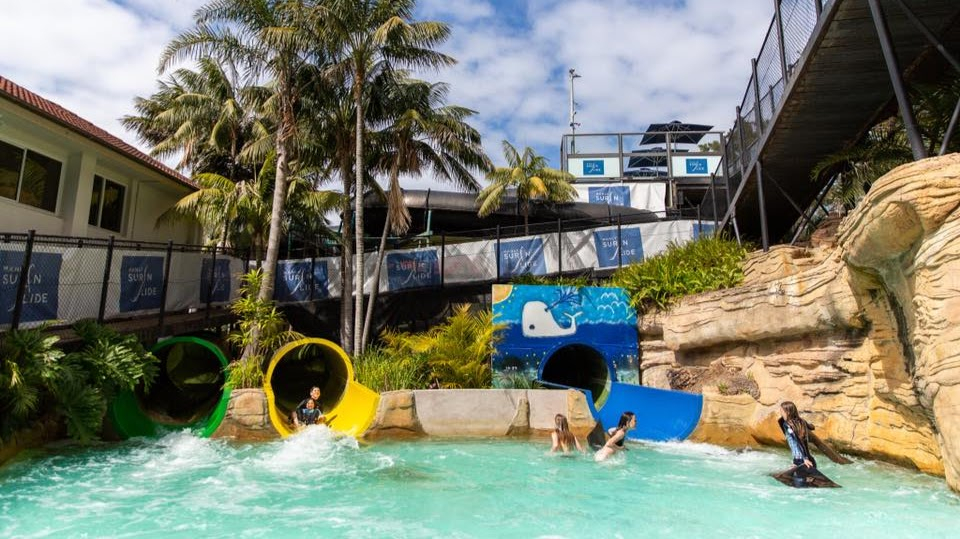 BMX Bandits : water slide sequence