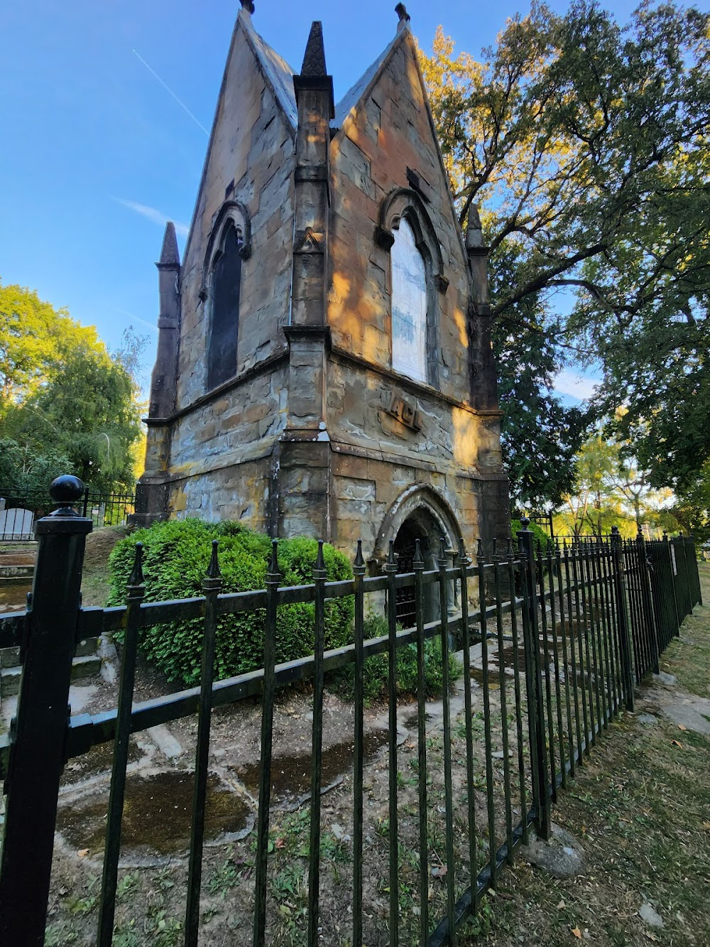 Body of Evidence : cemetery scene