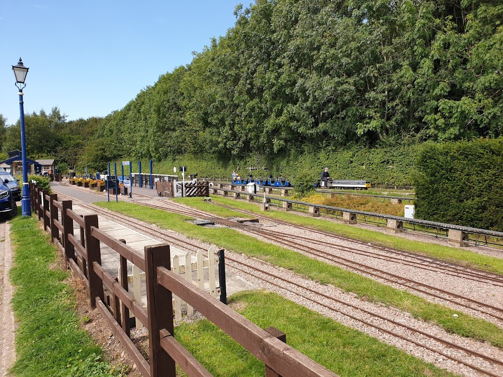 Britain's Deadliest Rail Disaster: Quintinshill : example of wooden-bodied troop-train carriages