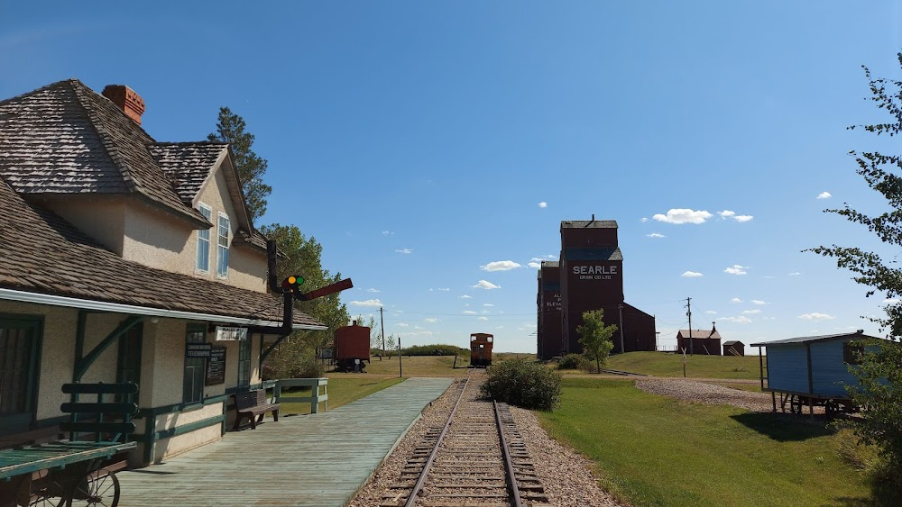 Bye Bye Blues : train scene, exterior