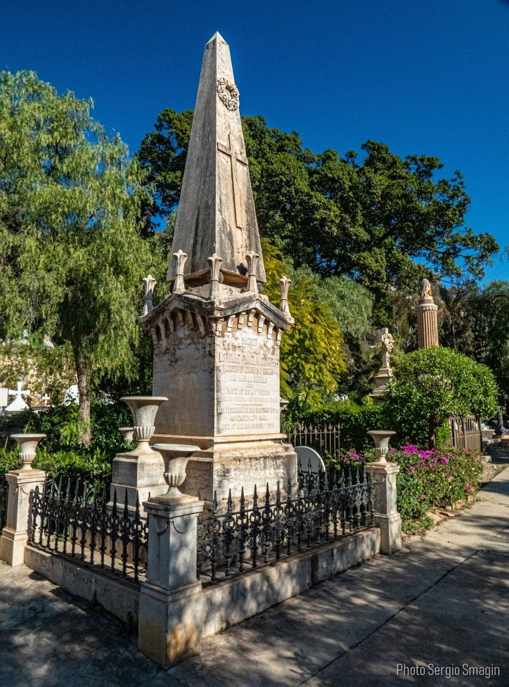 Caleta Palace : English graveyard