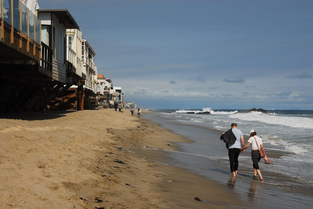 California Suite : Beach Scene