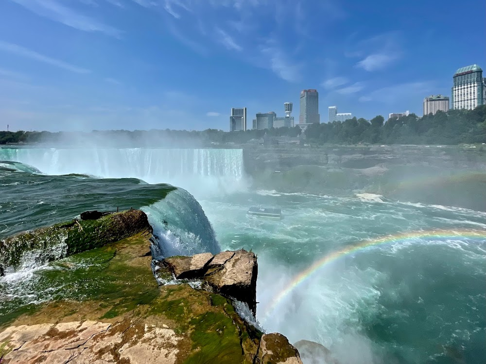 Captain Nissen Going Through Whirlpool Rapids, Niagara Falls : 