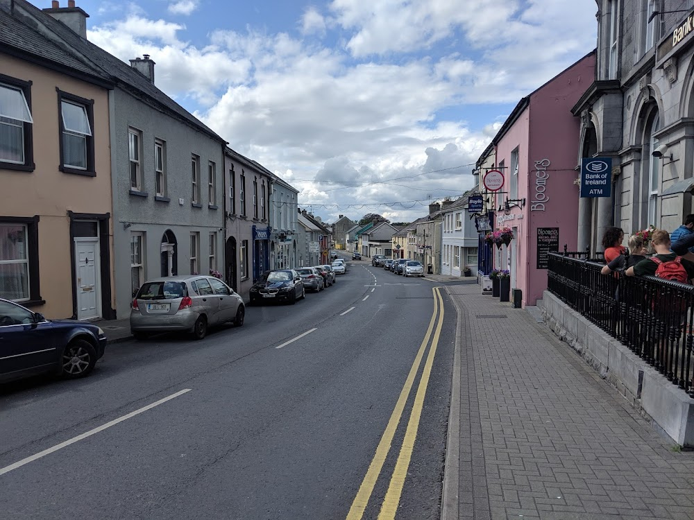 Castle Ghosts of Ireland : on location