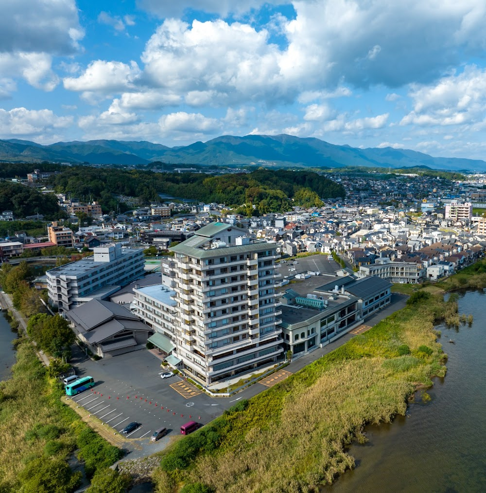 Chihayafuru Part II : location