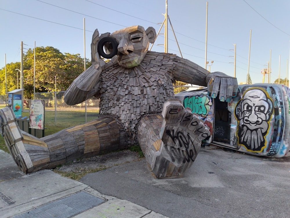 Right to Wynwood : 