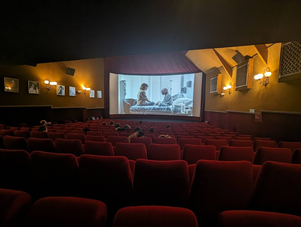 Chronique d'une liaison passagère : movie theater