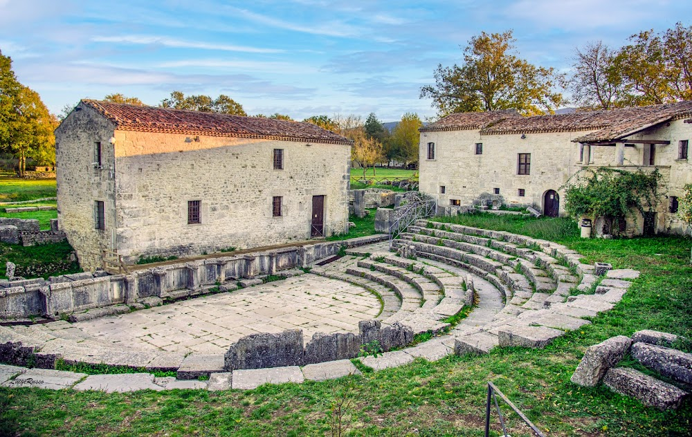 Città Novecento : Anfiteatro Sannita di Saepinum