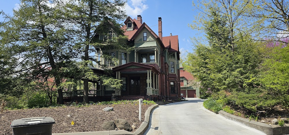 Cold Turkey : Terrace Hill, governor's mansion used for Grayson's mansion