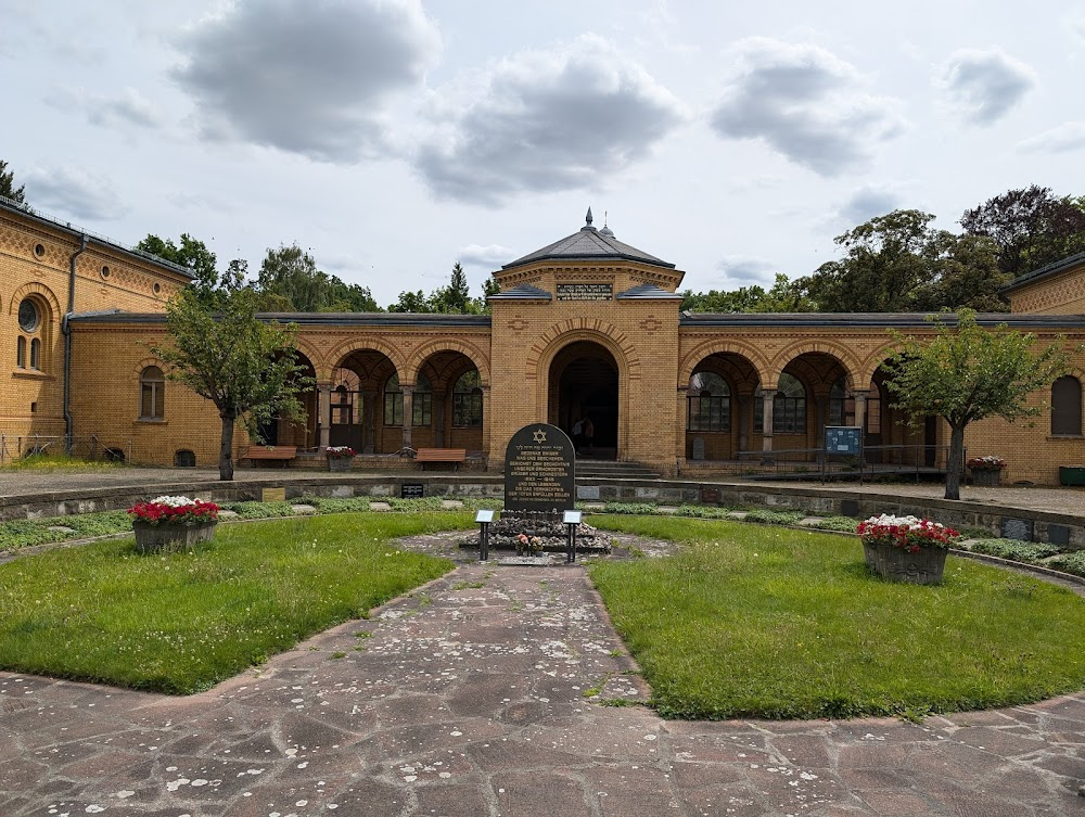 Im Himmel, unter der Erde - Der jüdische Friedhof Weißensee : 