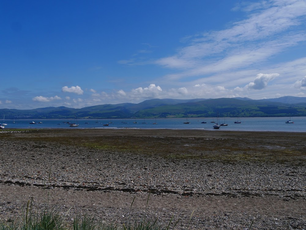 Wandering Through Wales : 