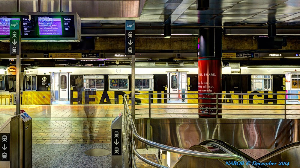 The Weeknd: After Hours : metro station