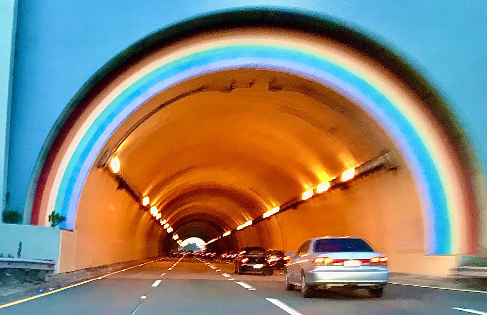 Dark Passage : tunnel Irene drives through after picking up Parry. Second tunnel added 1954, named for Robin Williams in 2015