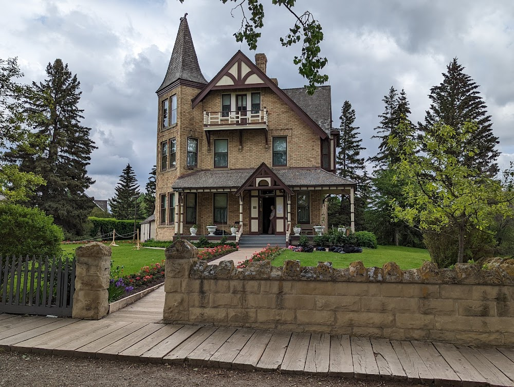 Days of Heaven : used for the school - located in the Heritage Park Historic Village