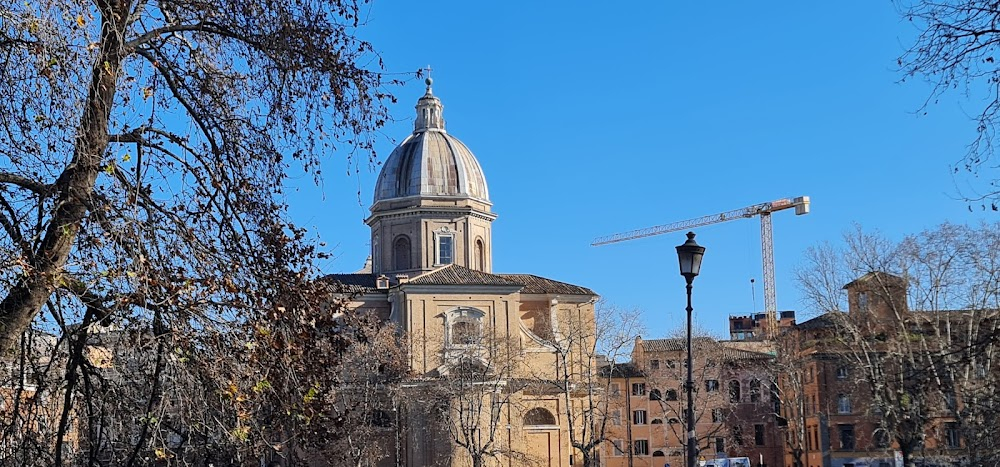 Carmen di Trastevere : Sreet view, particularly #29, the Carcere di Regina Coeli when Vincenzo gets out of prison.