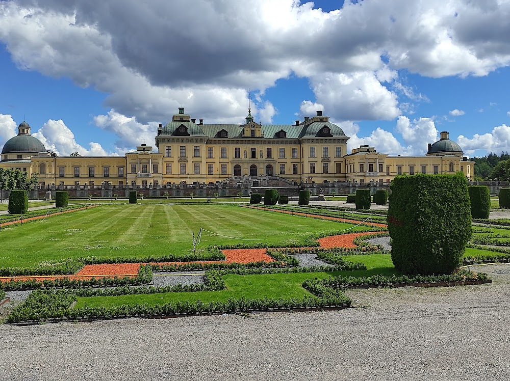 Hans majestäts rival : inner and exterior view