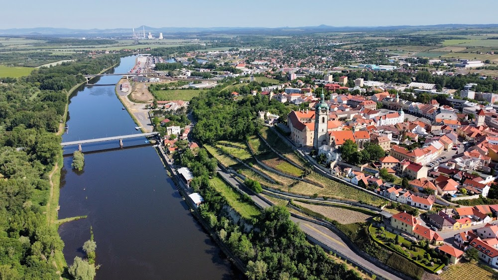 Jak svet prichází o básníky : town