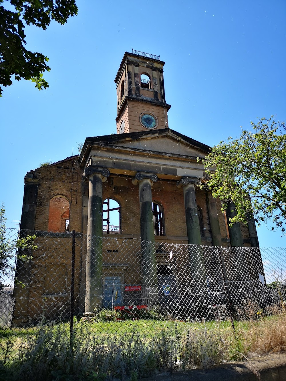 Great Expectations : exterior of Clara's home