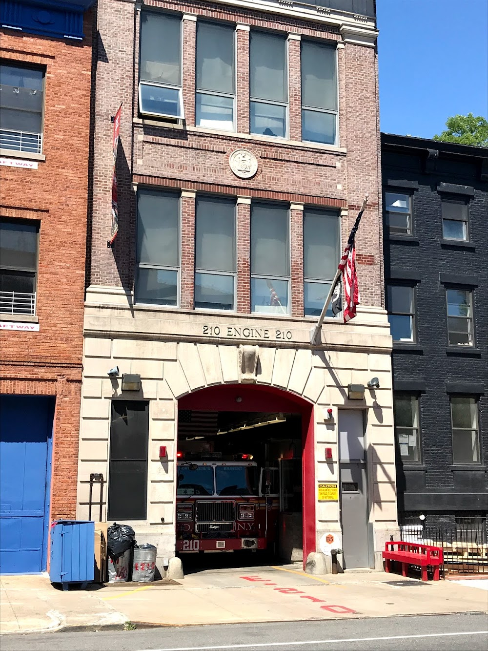 Elmo Visits the Firehouse : Elmo's World firefighters montage