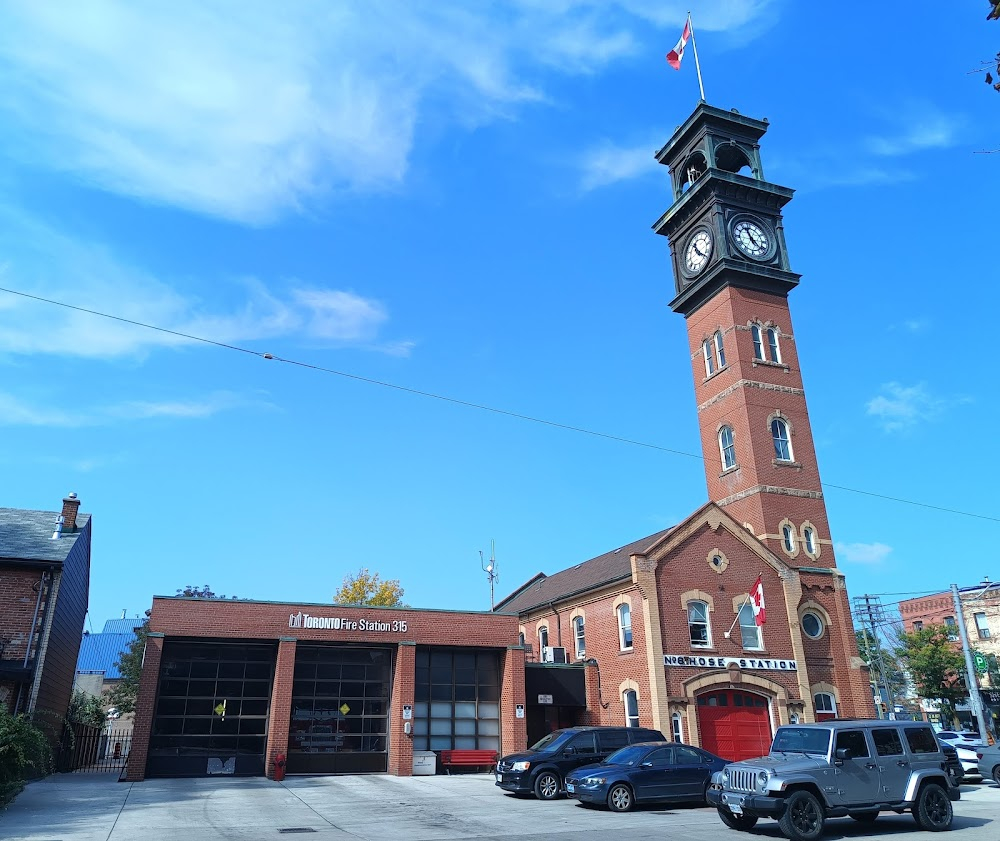 Elmo Visits the Firehouse : "Firefighter Dad"