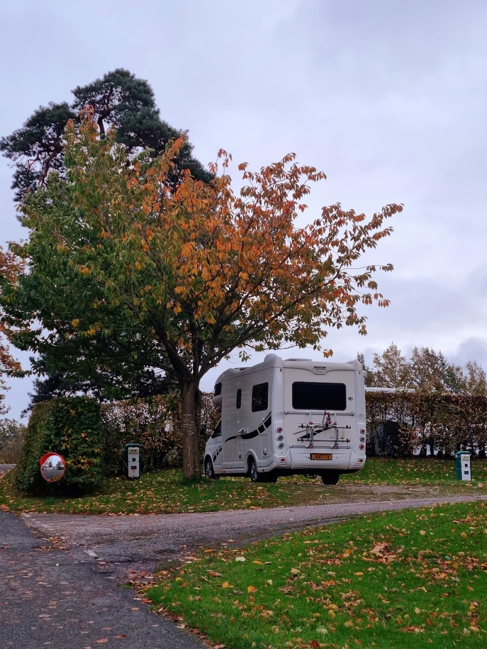 Emmerdale Farm : Holiday village