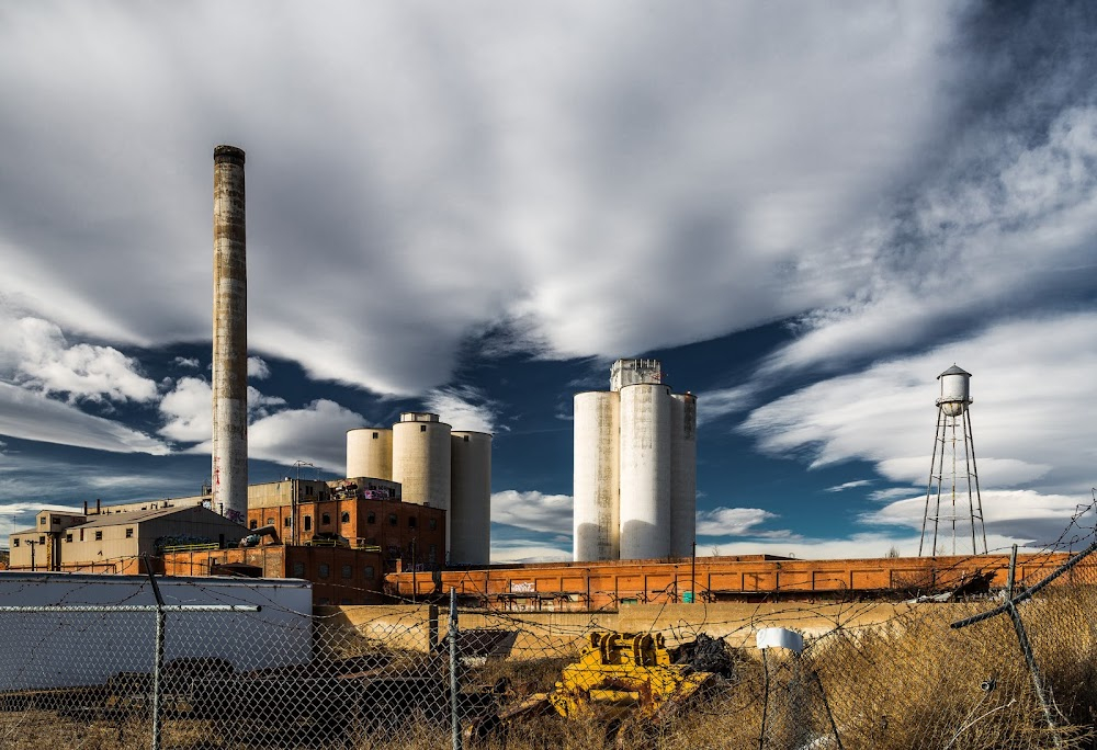 Endangered Species : Interior scenes Norad Missel Silo