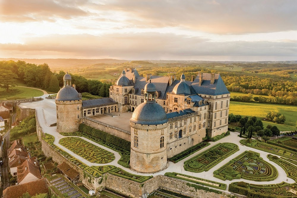 Le chevalier de Pardaillan : scenes at Duc de Guise's castle