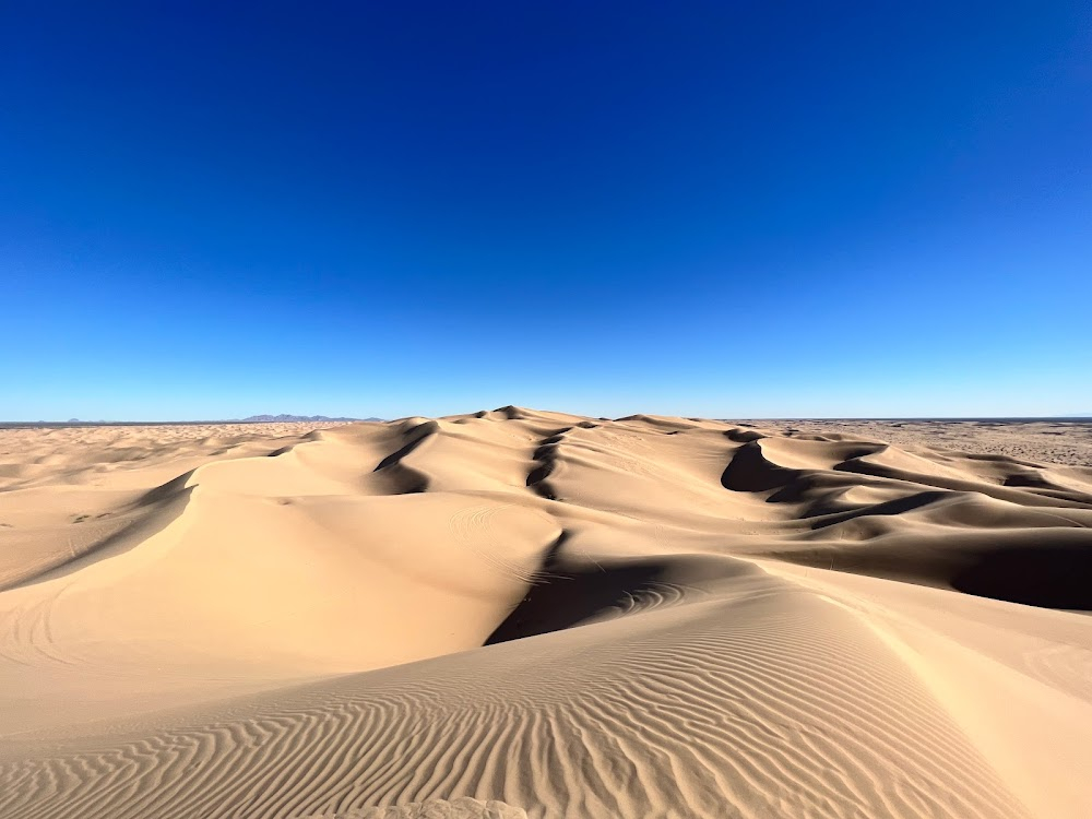 Around the World in California : dunes in first shot