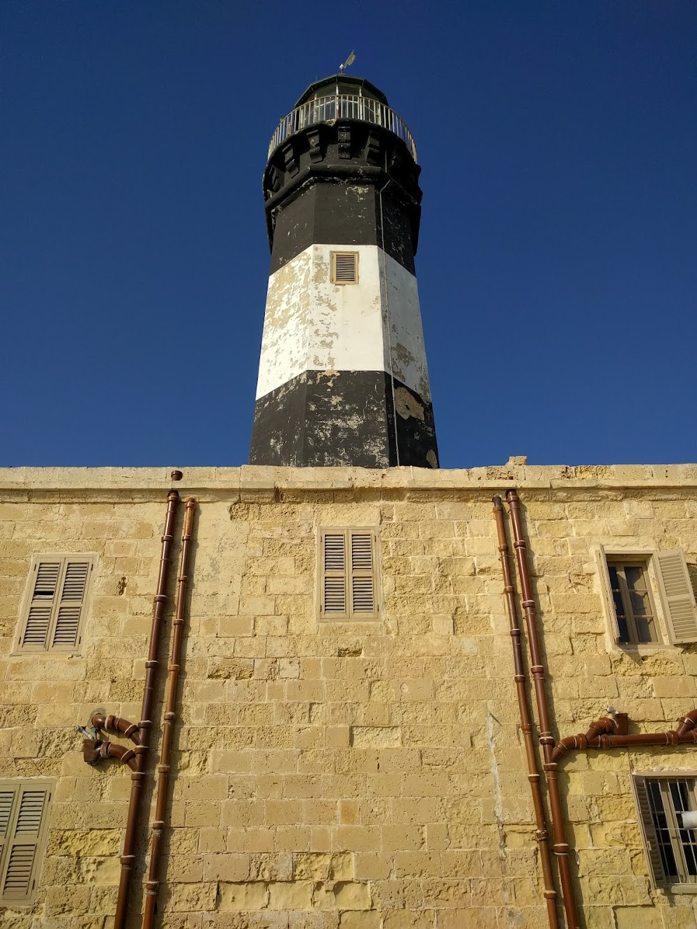 Eyewitness : lighthouse