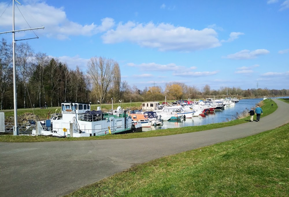 F.C. De Kampioenen : Cafe De Kampioen and neigbour's property