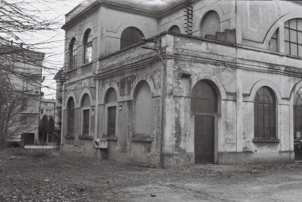 Ferrari : train station and railway