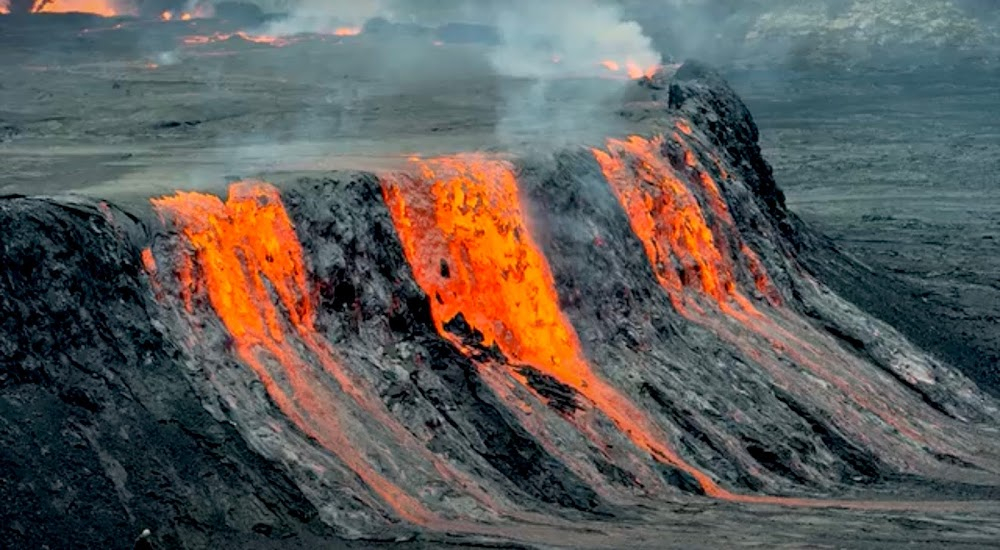 World Safari : Mt. Goma volcano