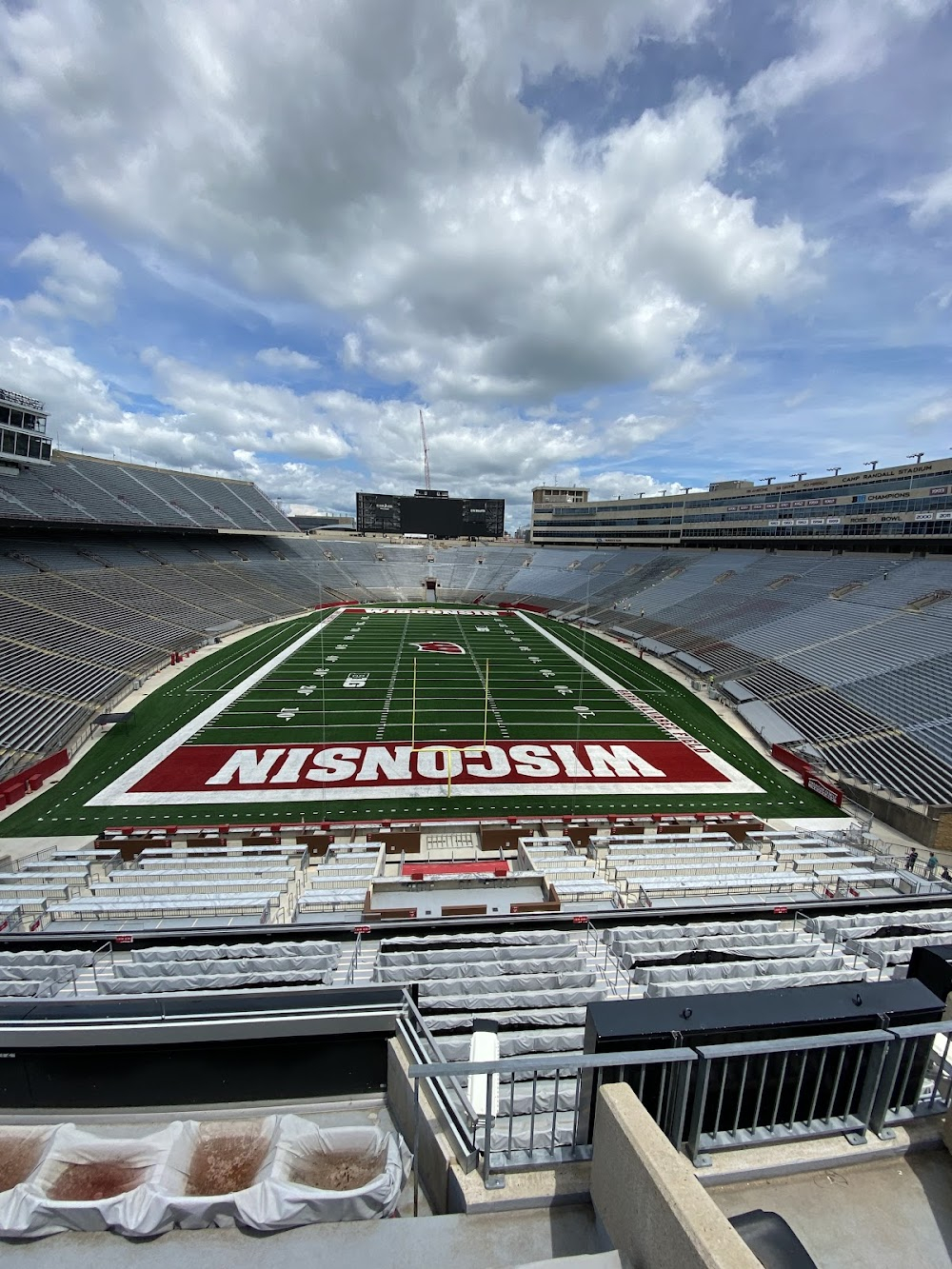 Football Headliners : Ohio State - Wisconsin game