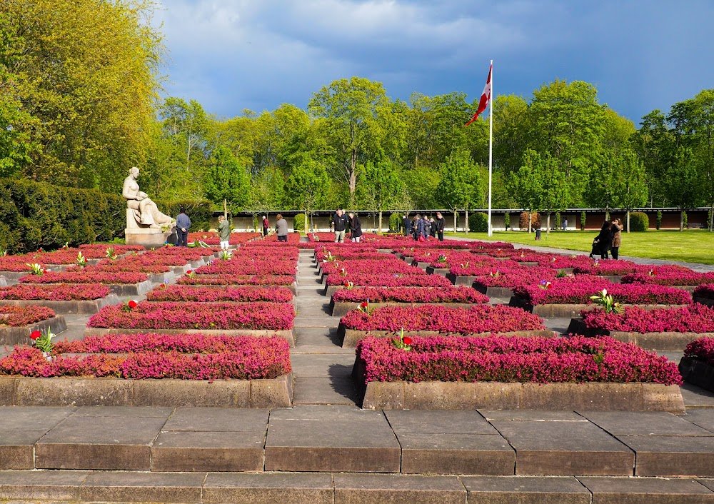 Forbrydelsen : war memorial