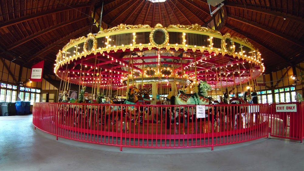 Ghosts of Christmas Always : Carousel