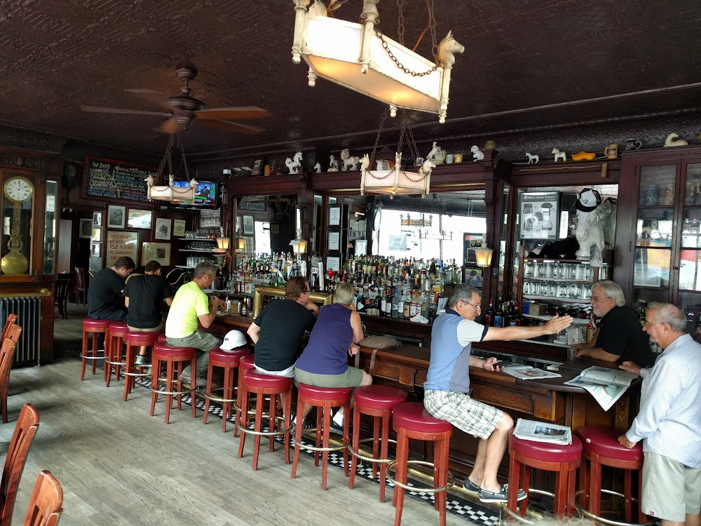 Going the Distance : Maddy's Pourhouse