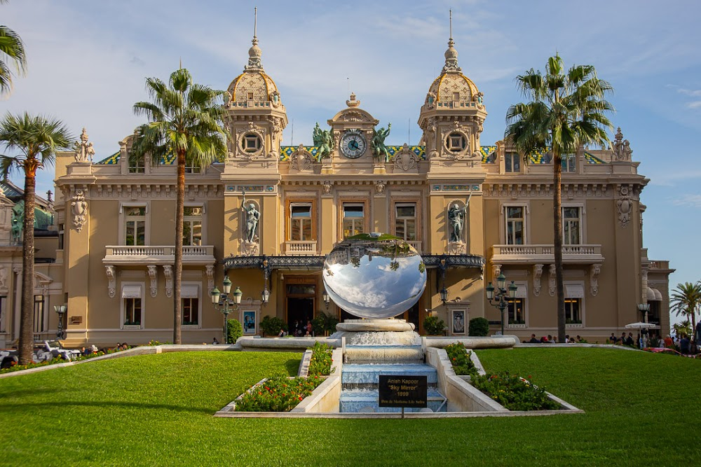 Mediterranean Ports of Call : Monaco sites featured.